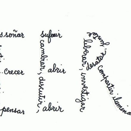 Internet miente, no es de Huidobro.